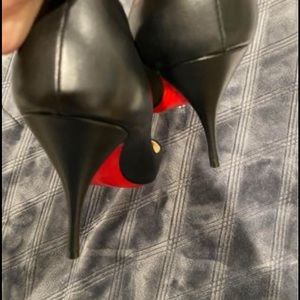 Christian louboutin size 11 us barely used shoes in good condition